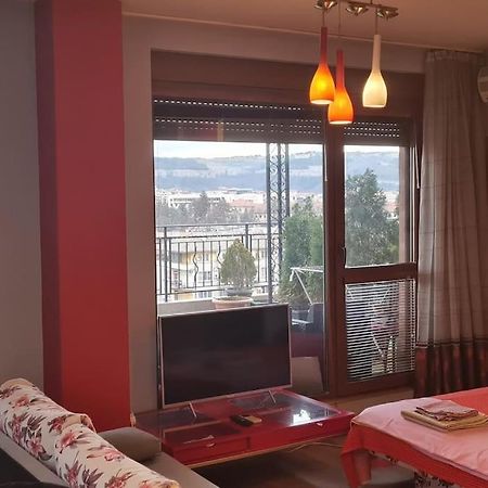 Unique Studio- Great Balcony And View! Parking Possibility! Veliko Tărnovo Esterno foto