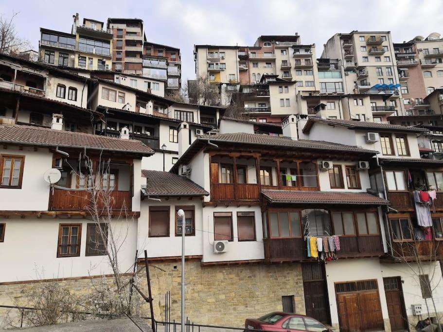 Unique Studio- Great Balcony And View! Parking Possibility! Veliko Tărnovo Esterno foto