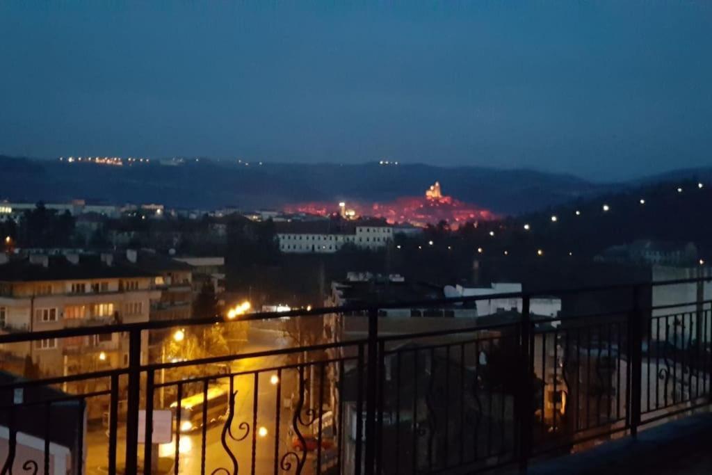Unique Studio- Great Balcony And View! Parking Possibility! Veliko Tărnovo Esterno foto