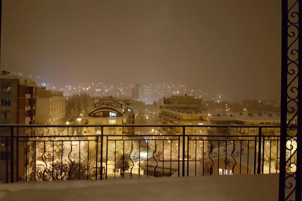 Unique Studio- Great Balcony And View! Parking Possibility! Veliko Tărnovo Esterno foto