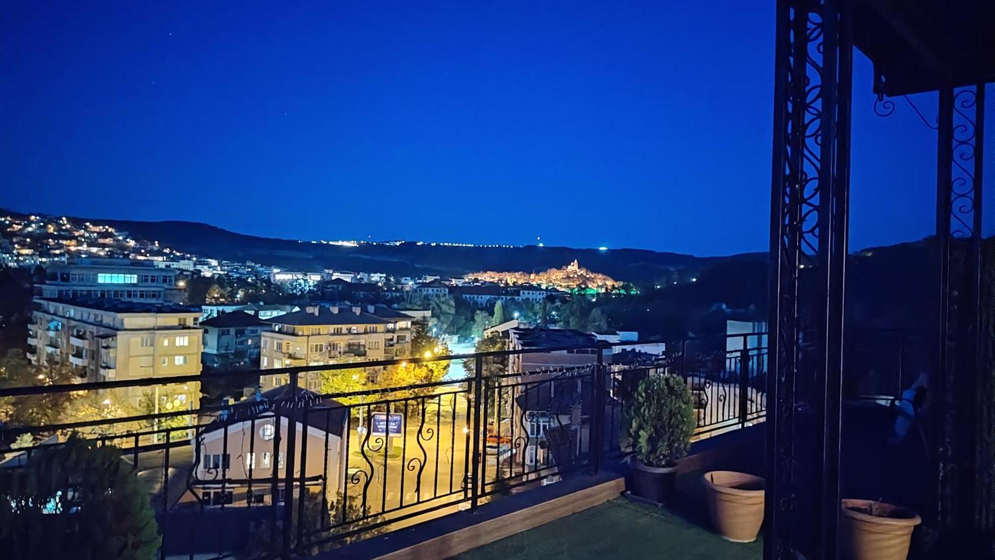 Unique Studio- Great Balcony And View! Parking Possibility! Veliko Tărnovo Esterno foto